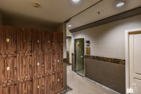Condo in Bangkok, Thailand, 3 bedrooms  № 188915