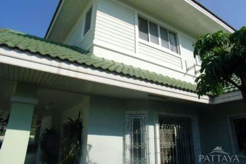 Casa de 4 dormitorios en Pattaya, Tailandia № 243078 - foto 19