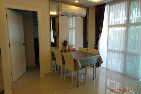 Condo sur Jomtien Beach, Pattaya, Thaïlande, 2 chambres  № 242328 - photo 5