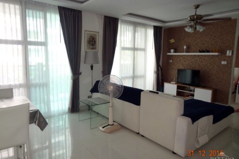 Condo sur Jomtien Beach, Pattaya, Thaïlande, 2 chambres  № 242328