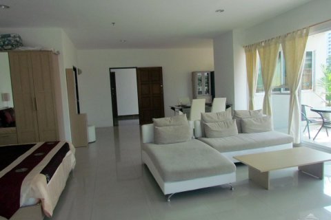 Estudio en el condominio en Jomtien Beach, Pattaya, Tailandia № 242849 - foto 14