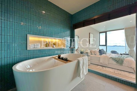 Condo in Pattaya, Thailand, 3 bedrooms  № 241665 - photo 16