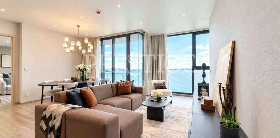 Condo in Pattaya, Thailand, 3 bedrooms  № 241665