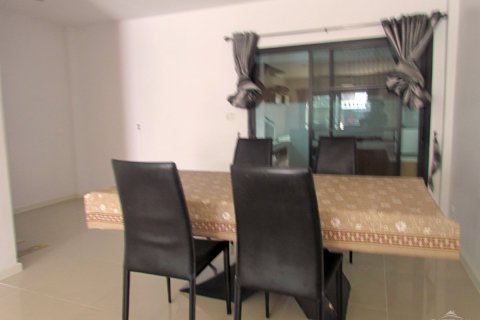 Haus in Pattaya, Thailand 3 Schlafzimmer № 243128 - Foto 5