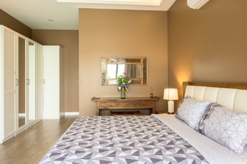 Chalet de 3 dormitorios en Hua Hin, Tailandia № 234297 - foto 9