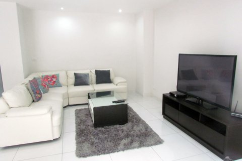 Condominio de 2 dormitorios en Pattaya, Tailandia № 242270 - foto 4