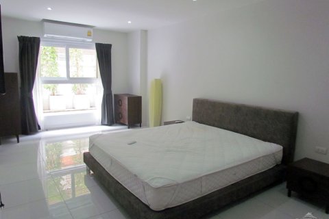 Condominio de 2 dormitorios en Pattaya, Tailandia № 242270 - foto 12