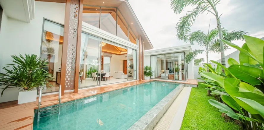 Casa de 3 dormitorios en Bang Tao, Tailandia № 120880