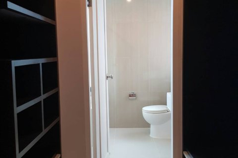 Eigentumswohnung in Watthana, Bangkok, Thailand, 2 Schlafzimmer № 251014 - Foto 14