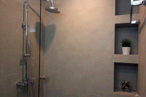 Condominio de 1 dormitorio en Pattaya, Tailandia № 242318 - foto 7