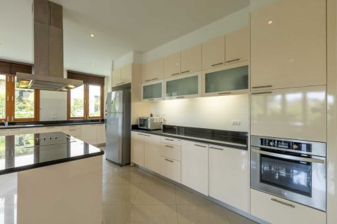 Haus in Bang Tao, Thailand 4 Schlafzimmer № 120828 - Foto 9