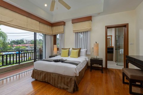 Haus in Bang Tao, Thailand 4 Schlafzimmer № 120828 - Foto 20