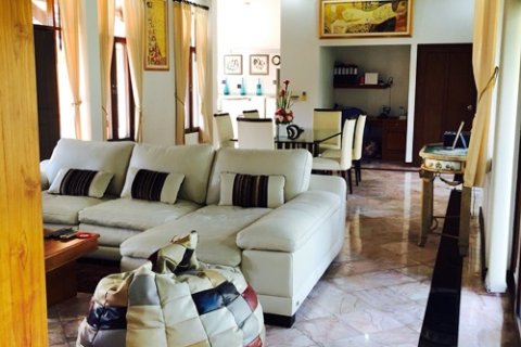 Casa de 3 dormitorios en Pattaya, Tailandia № 243140 - foto 20