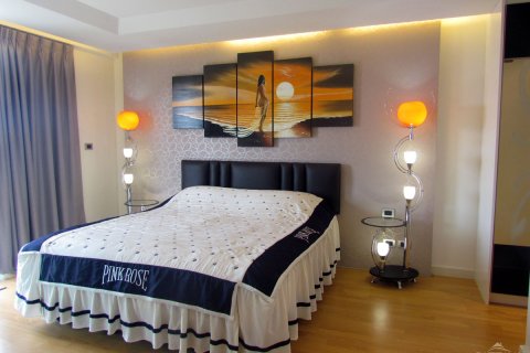 Condominio de 1 dormitorio en Pattaya, Tailandia № 242824 - foto 2
