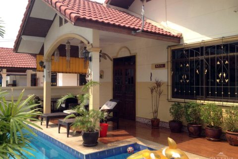 Casa de 3 dormitorios en Pattaya, Tailandia № 243086 - foto 9