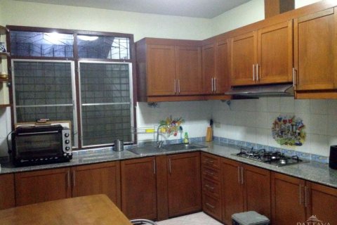 Casa de 3 dormitorios en Pattaya, Tailandia № 243086 - foto 4