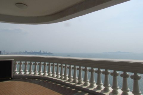 Condominio de 4 dormitorios en Pattaya, Tailandia № 242275 - foto 16