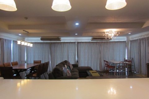 Condominio de 4 dormitorios en Pattaya, Tailandia № 242275 - foto 5