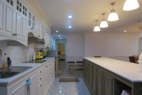 Condominio de 4 dormitorios en Pattaya, Tailandia № 242275 - foto 10
