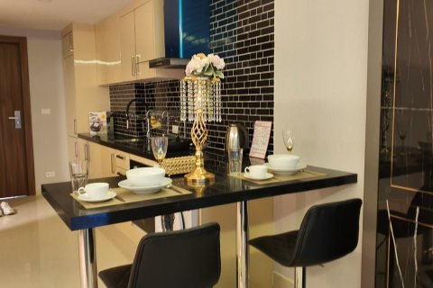 Sobre plano GRAND AVENUE RESIDENCE en Pattaya, Tailandia № 25455 - foto 15