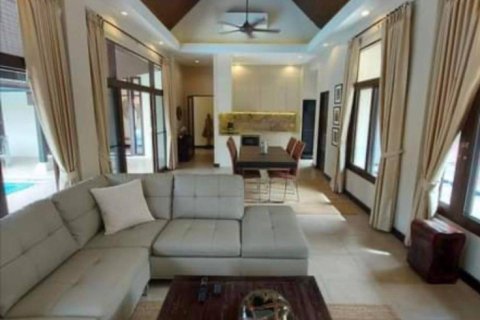 Casa de 3 dormitorios en Pattaya, Tailandia № 243223 - foto 14