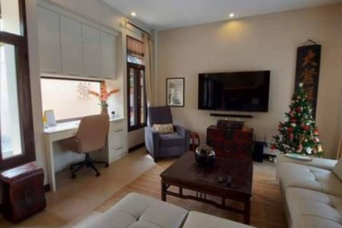Casa de 3 dormitorios en Pattaya, Tailandia № 243223 - foto 7