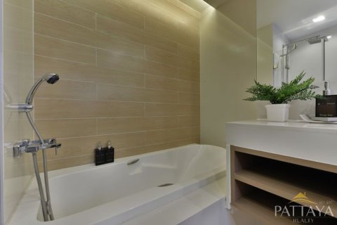 Estudio en el condominio en Pattaya, Tailandia № 242465 - foto 10