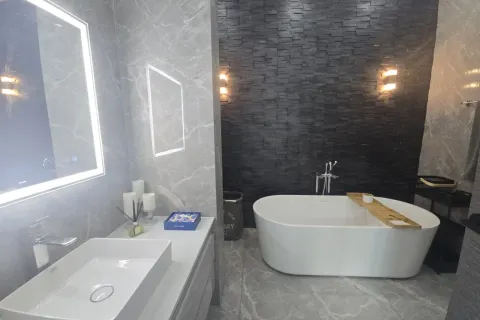 Casa de 2 dormitorios en Nai Harn Beach, Tailandia № 120944 - foto 14