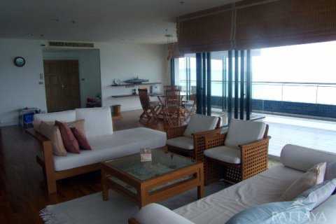 Condominio de 2 dormitorios en Pattaya, Tailandia № 242283 - foto 7