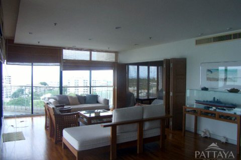 Condominio de 2 dormitorios en Pattaya, Tailandia № 242283 - foto 4