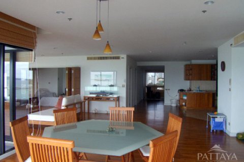Condominio de 2 dormitorios en Pattaya, Tailandia № 242283 - foto 3