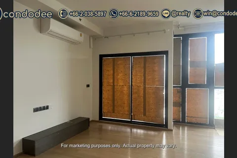 Condo à Watthana, Bangkok, Thaïlande, 3 chambres № 200977