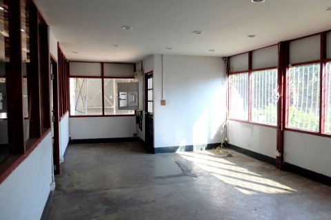 Almacén 960 m2 en Chiang Mai, Tailandia № 244785 - foto 7