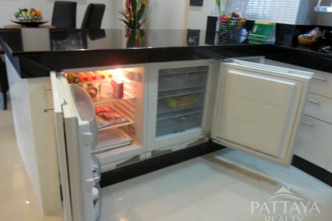 Condominio de 1 dormitorio en Pattaya, Tailandia № 242785 - foto 7