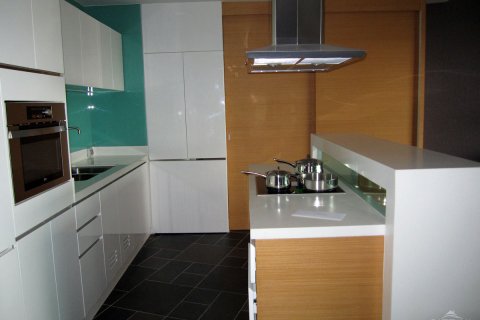 Condo in Pattaya, Thailand, 2 bedrooms  № 242608 - photo 9