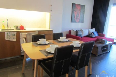 Condominio de 1 dormitorio en Pattaya, Tailandia № 242488 - foto 2