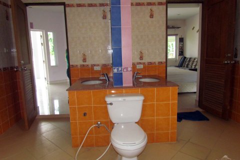 Haus in Pattaya, Thailand 4 Schlafzimmer № 243333 - Foto 19