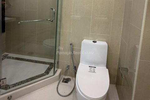 Condo in Bang Lamung, Thailand, 1 bedroom № 205229 - photo 6