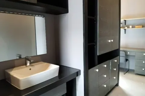 Casa de 3 dormitorios en Bang Tao, Tailandia № 125610 - foto 9