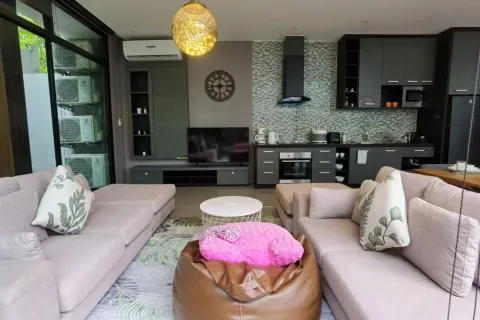 Casa de 3 dormitorios en Bang Tao, Tailandia № 125610 - foto 23