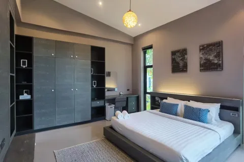 Casa de 3 dormitorios en Bang Tao, Tailandia № 125610 - foto 13