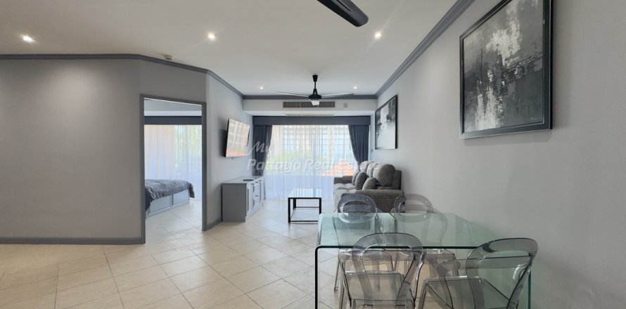 Condominio de 2 dormitorios en Bang Lamung, Tailandia № 234238
