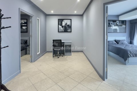 Condominio de 2 dormitorios en Bang Lamung, Tailandia № 234238 - foto 4