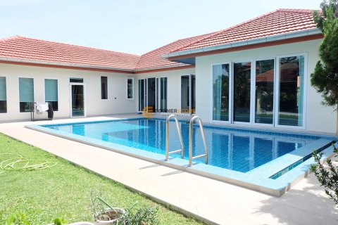 Estudio en Pattaya, Tailandia № 243618