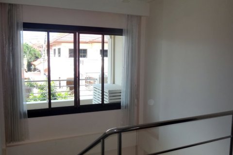 Casa de 3 dormitorios en Pattaya, Tailandia № 243318 - foto 14