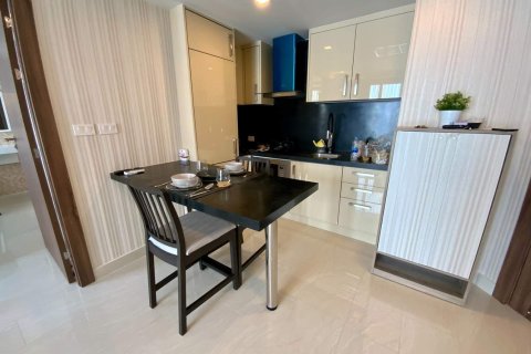 Sobre plano GRAND AVENUE RESIDENCE en Pattaya, Tailandia № 25455 - foto 18