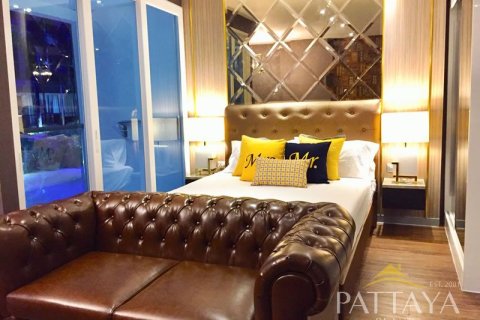 Condo in Pattaya, Thailand, 1 bedroom  № 242416 - photo 1