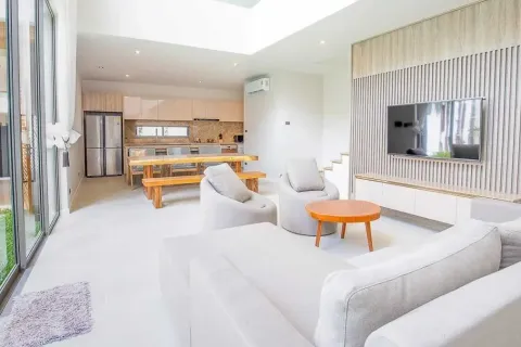 Casa de 3 dormitorios en Bang Tao, Tailandia № 84899 - foto 9