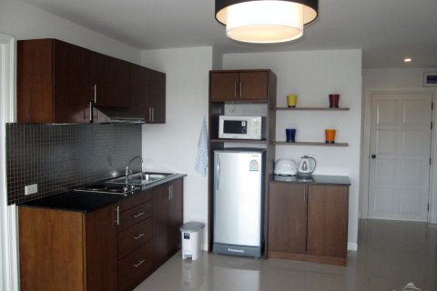 Condo in Pattaya, Thailand, 1 bedroom  № 242658 - photo 11