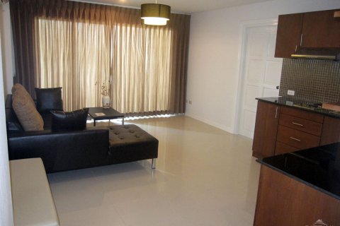 Condo in Pattaya, Thailand, 1 bedroom  № 242658 - photo 1